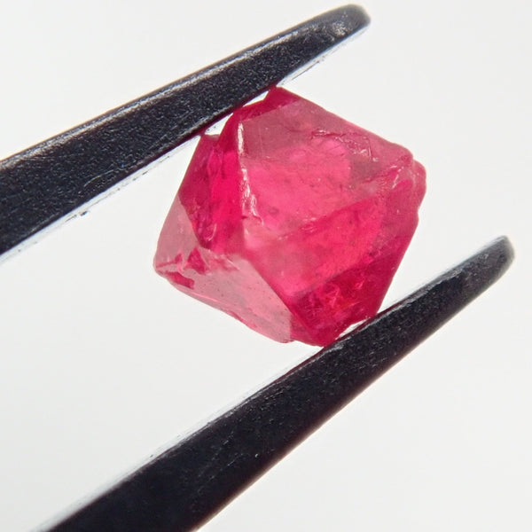 Red spinel 0.280ct raw stone – カラッツSTORE