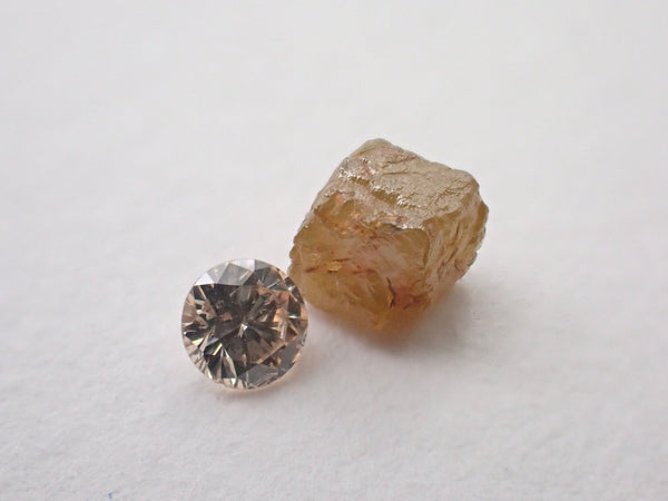 ダイヤモンド 0.385ct原石とルースセット - KARATZ STORE｜カラッツSTORE