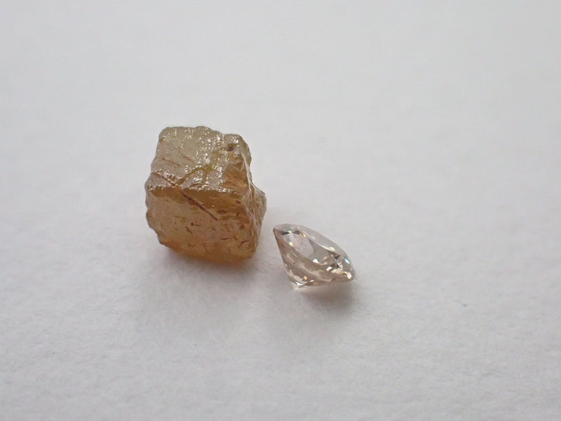 ダイヤモンド 0.385ct原石とルースセット - KARATZ STORE｜カラッツSTORE
