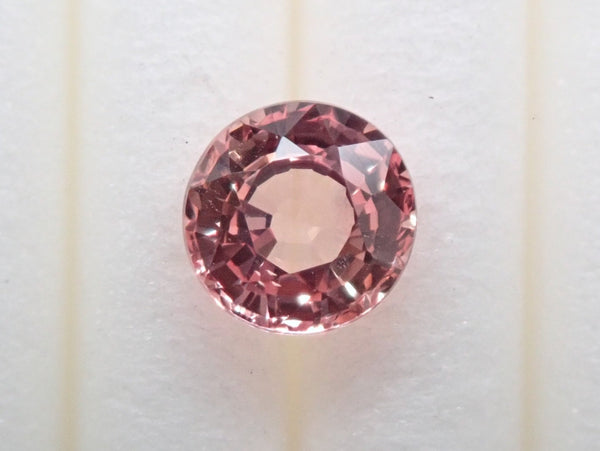 ピンクダイヤモンド0.070ct(7粒の合計)