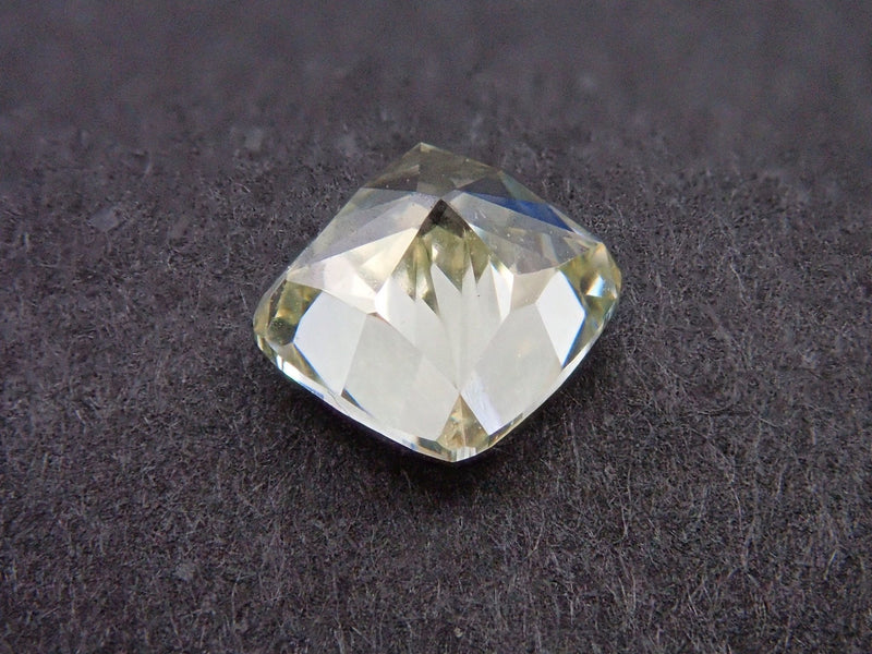 イエローダイヤモンド 0.467ctルース(LIGHT YELLOW, VVS2) - KARATZ STORE｜カラッツSTORE