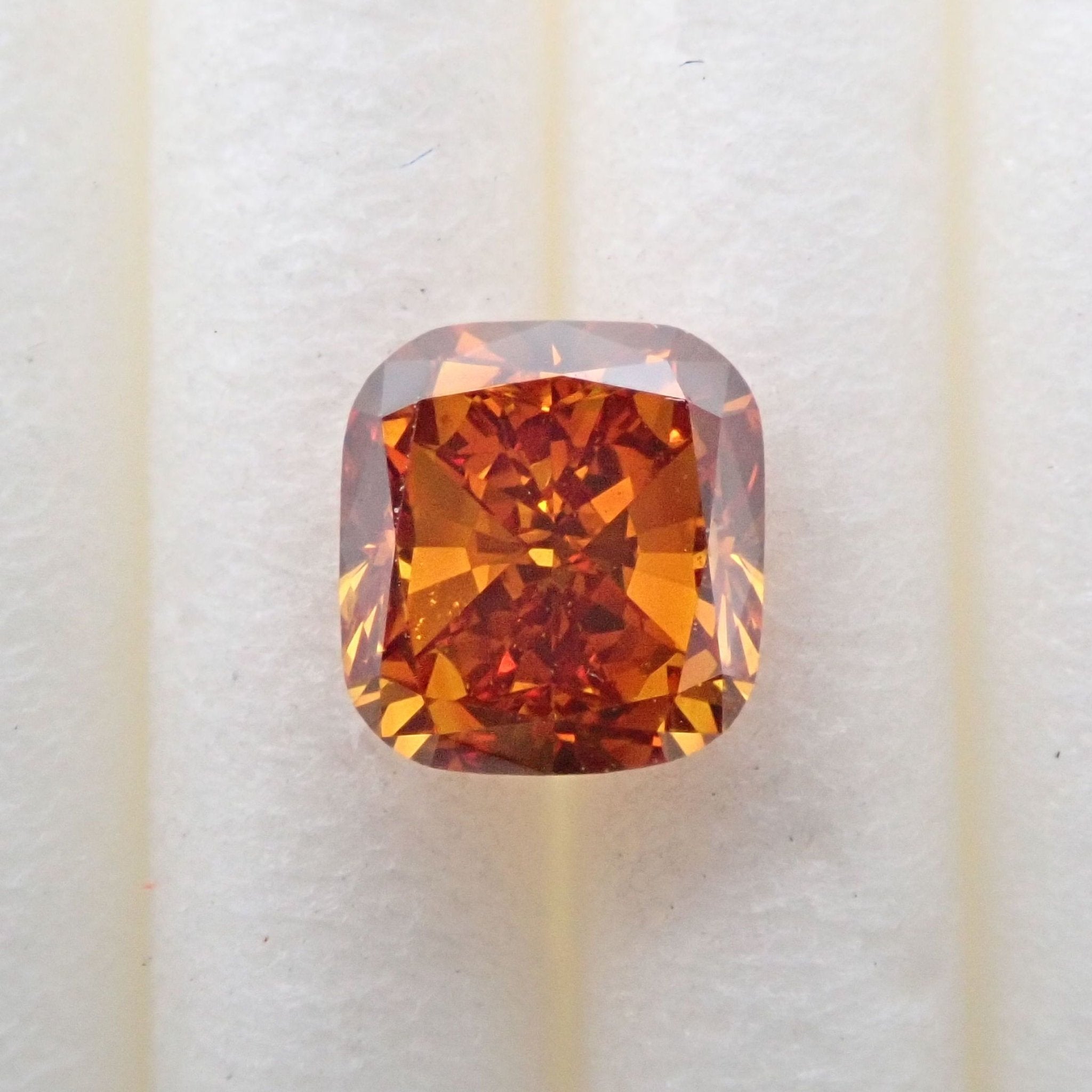 オレンジダイヤモンド 0.501ctルース(FANCY DEEP BROWNISH YELLOWISH ORANGE