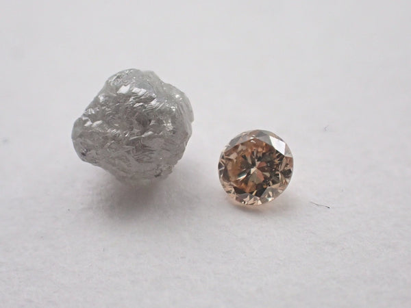 ダイヤモンド 0.637ct原石とルースセット - KARATZ STORE｜カラッツSTORE