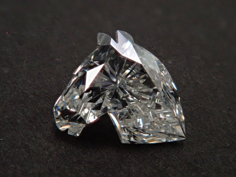 ダイヤモンド 0.674ctルース(I, SI2,ホースヘッドカット) - KARATZ STORE｜カラッツSTORE