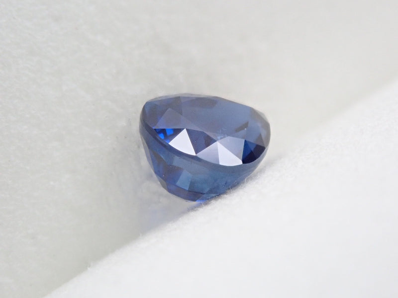 Unheated royal blue sapphire 0.79ct loose with AIGS – カラッツSTORE
