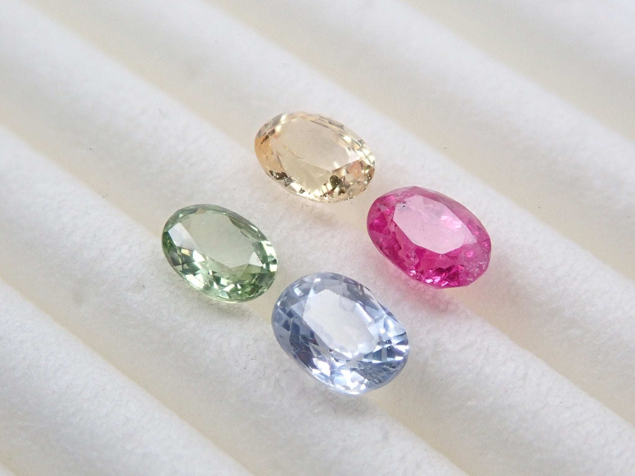 サファイア・ルビー 0.944ct 4石セット - KARATZ STORE｜カラッツSTORE