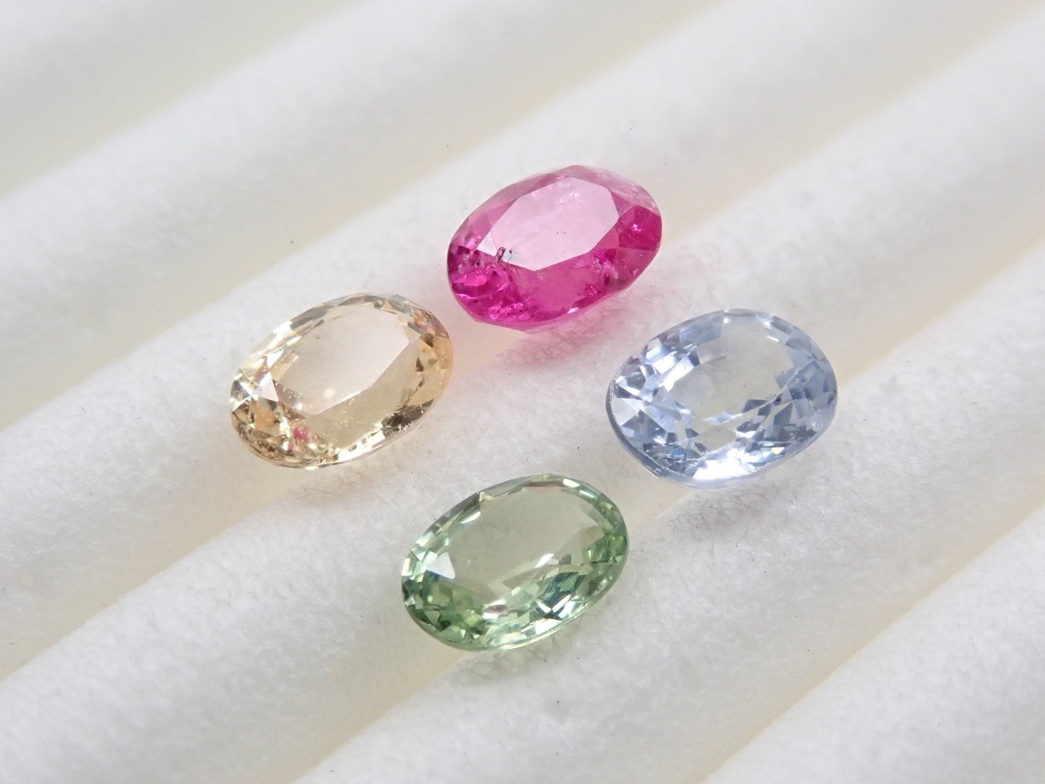 サファイア・ルビー 0.944ct 4石セット - KARATZ STORE｜カラッツSTORE