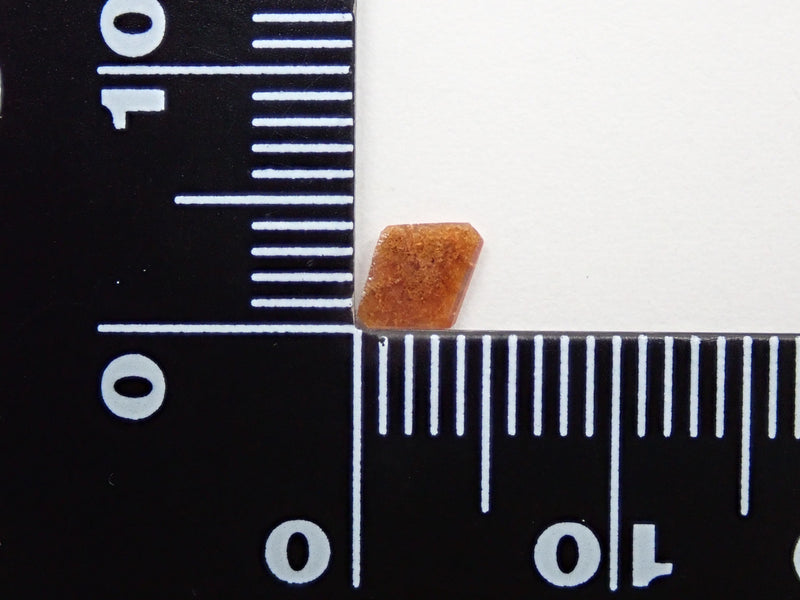 鈣鐵榴石石榴石（俗稱彩虹石榴石）0.173 克拉裸石