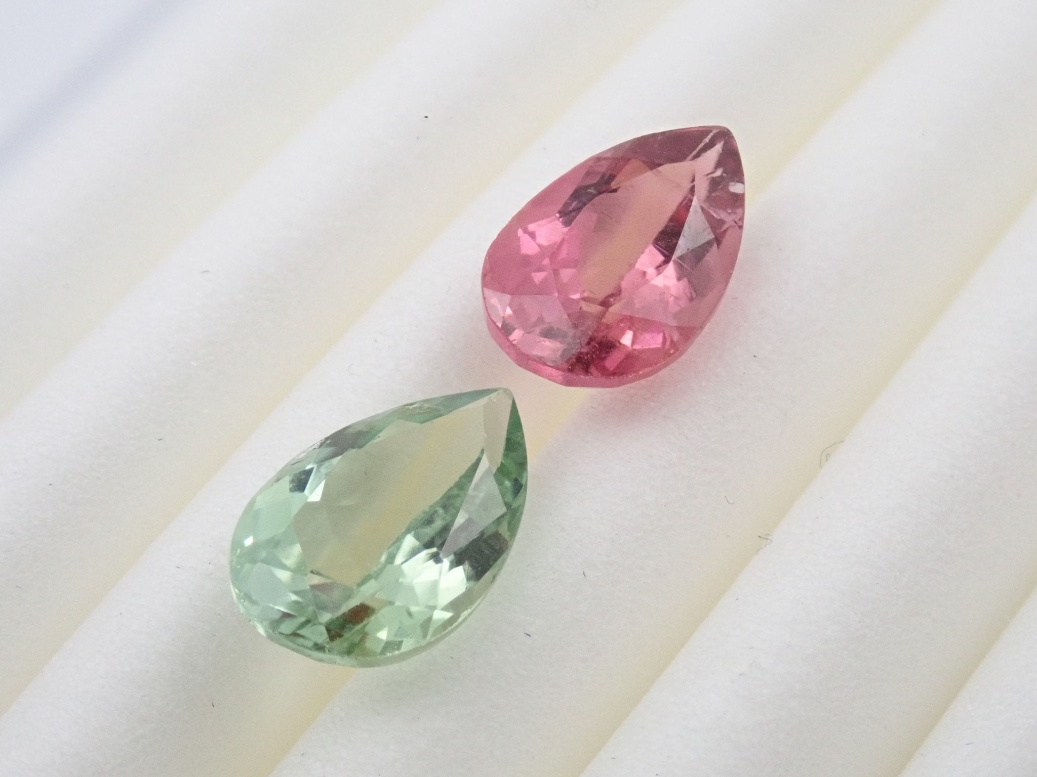 ピンクトルマリン 1.278ct ・ グリーントルマリン 1.259ct 2石セット - KARATZ STORE｜カラッツSTORE