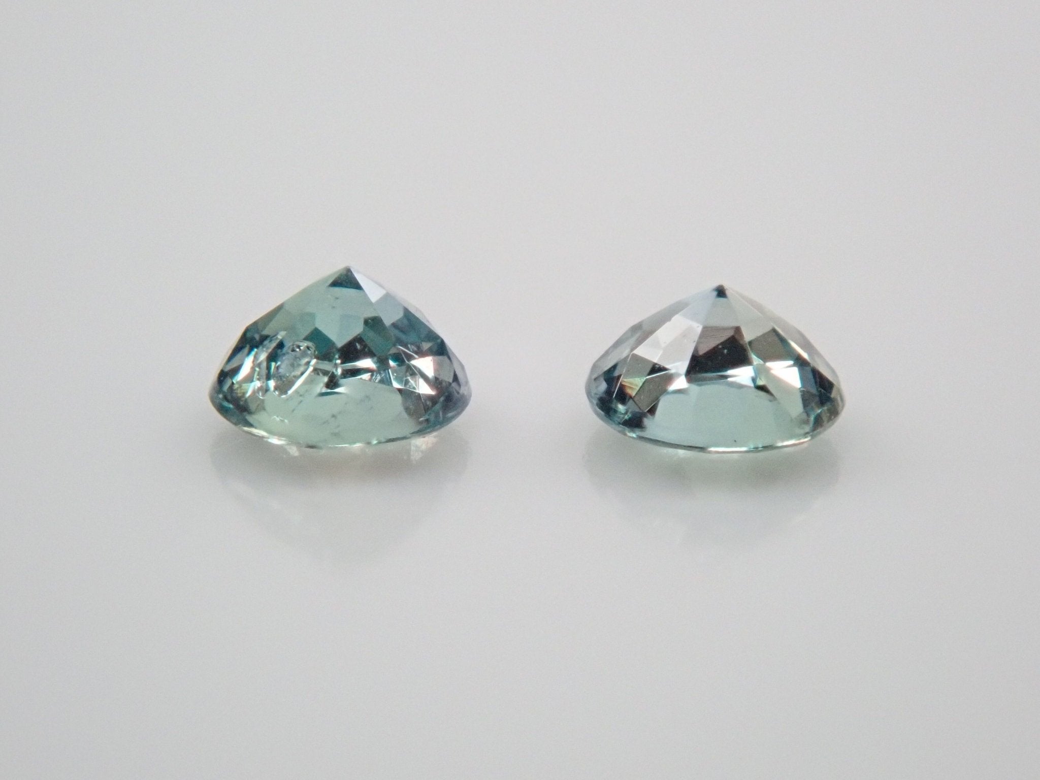 ブラジル産アレキサンドライト 2石セット 0.108ct - KARATZ STORE｜カラッツSTORE