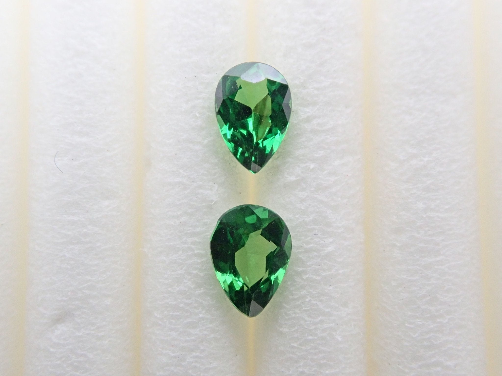 ツァボライト2石セット 0.248ct - KARATZ STORE｜カラッツSTORE