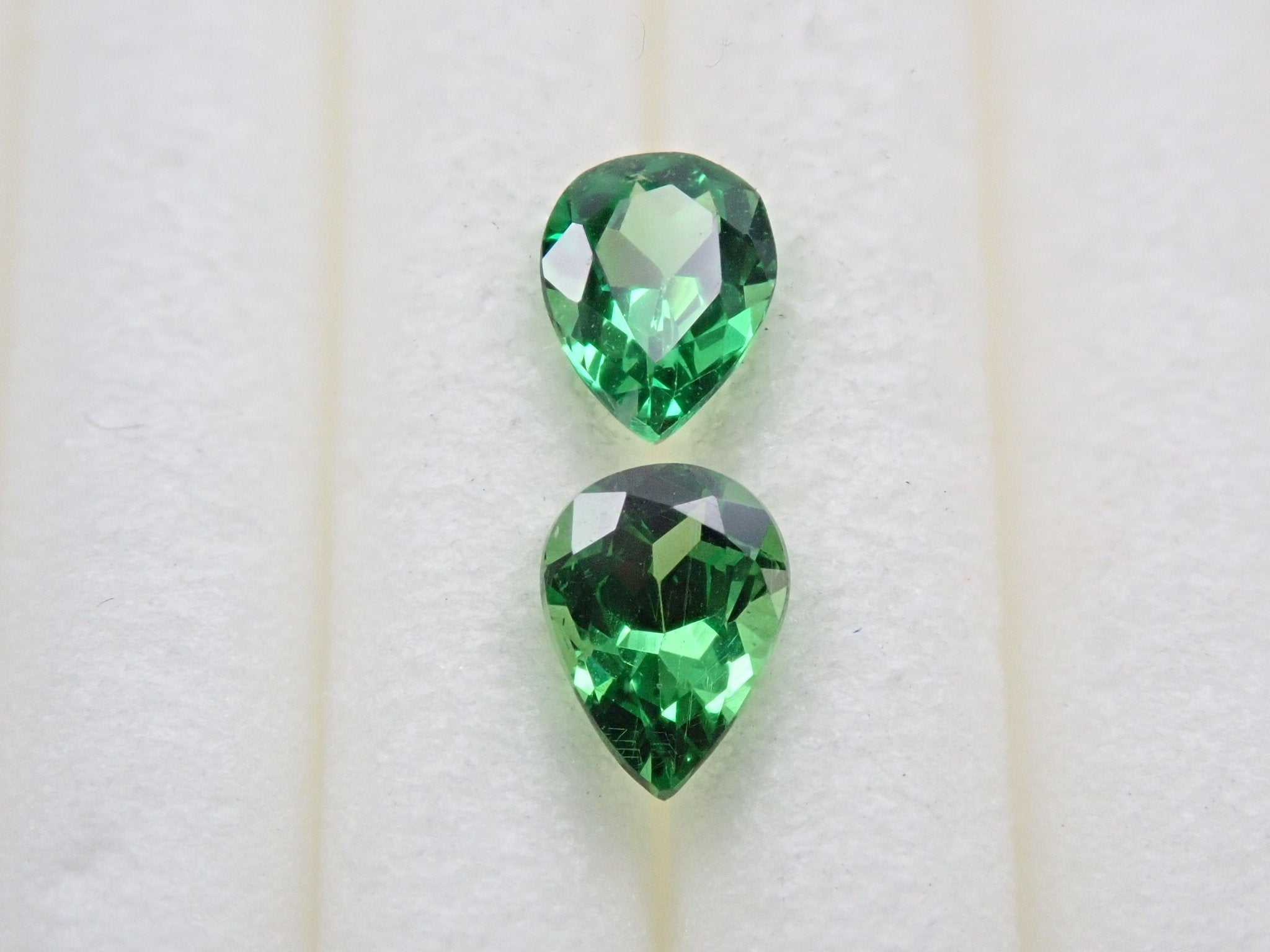 ツァボライト2石セット 0.318ct - KARATZ STORE｜カラッツSTORE