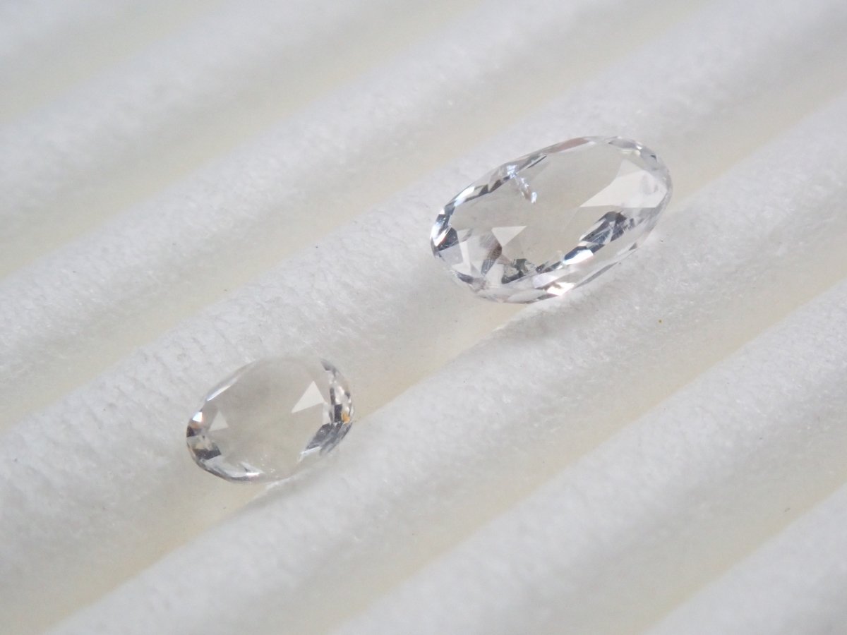 ハイアライトオパール2石セット 0.39ct - KARATZ STORE｜カラッツSTORE