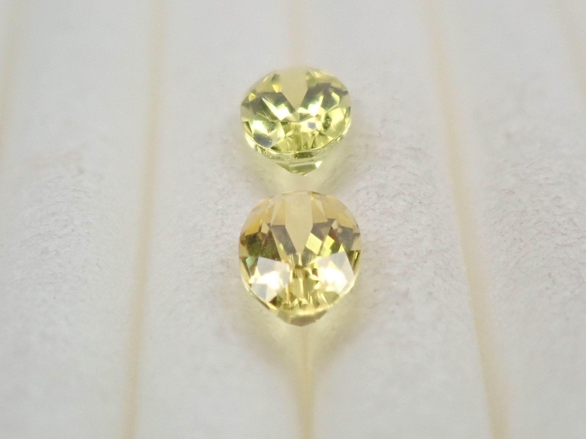 カナリーイエロートルマリン2石セット 0.451ct - KARATZ STORE｜カラッツSTORE