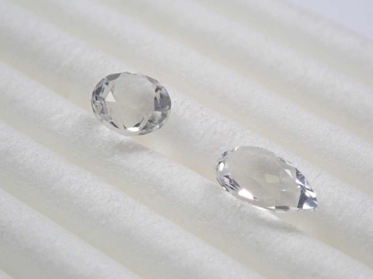 ハイアライトオパール2石セット 0.65ct - KARATZ STORE｜カラッツSTORE