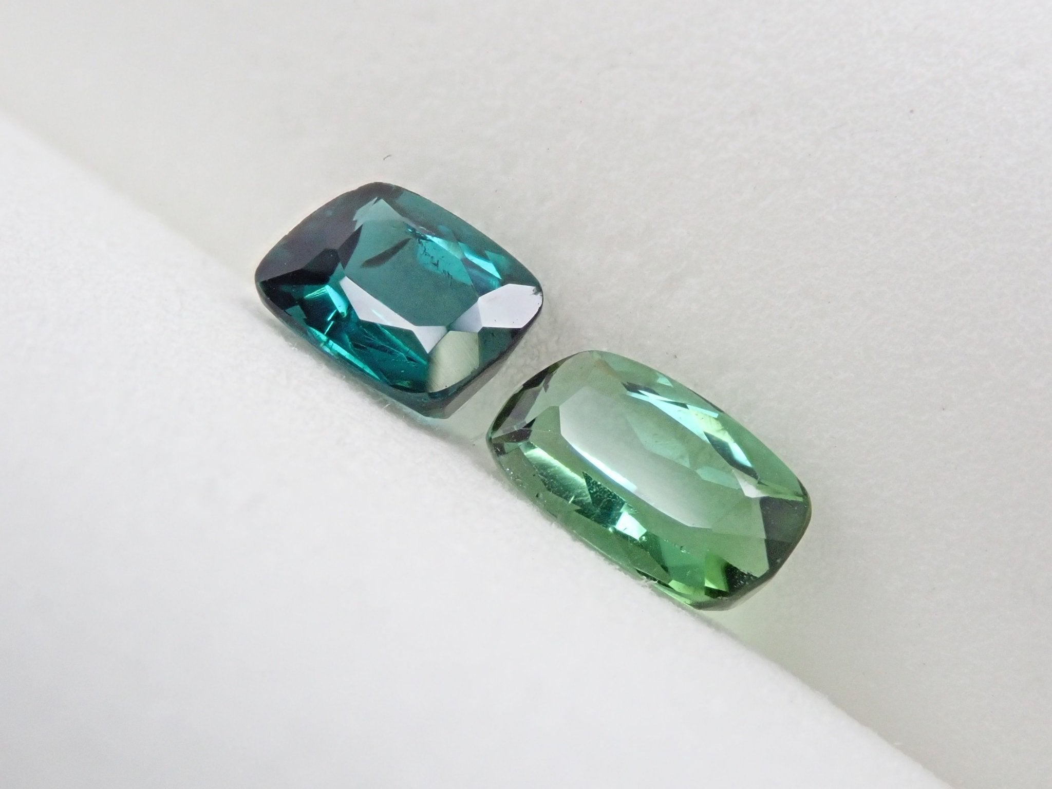 グリーントルマリン2石セット 1.479ct - KARATZ STORE｜カラッツSTORE