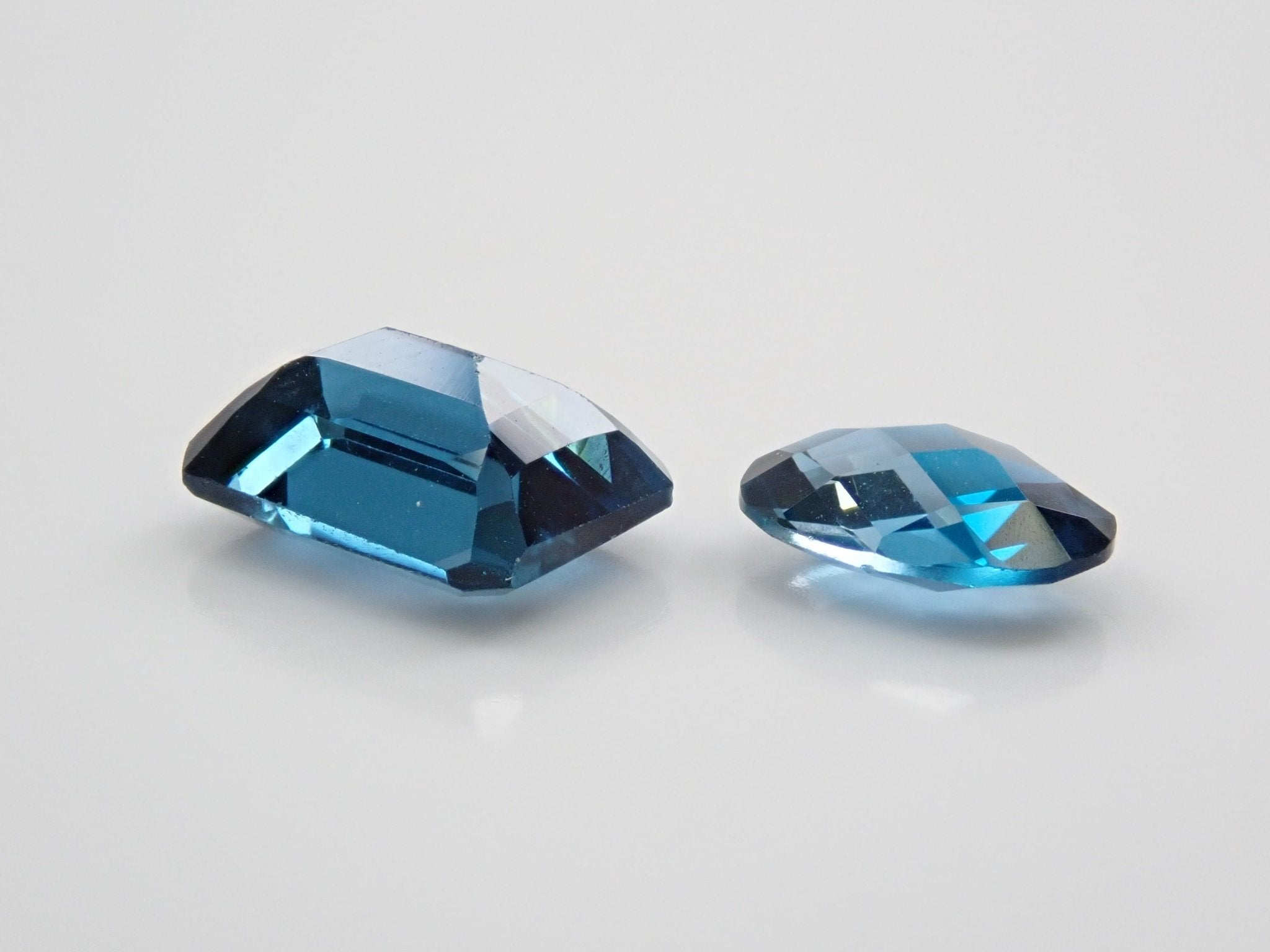 ロンドンブルートパーズ2石セット 2.635ct - KARATZ STORE｜カラッツSTORE