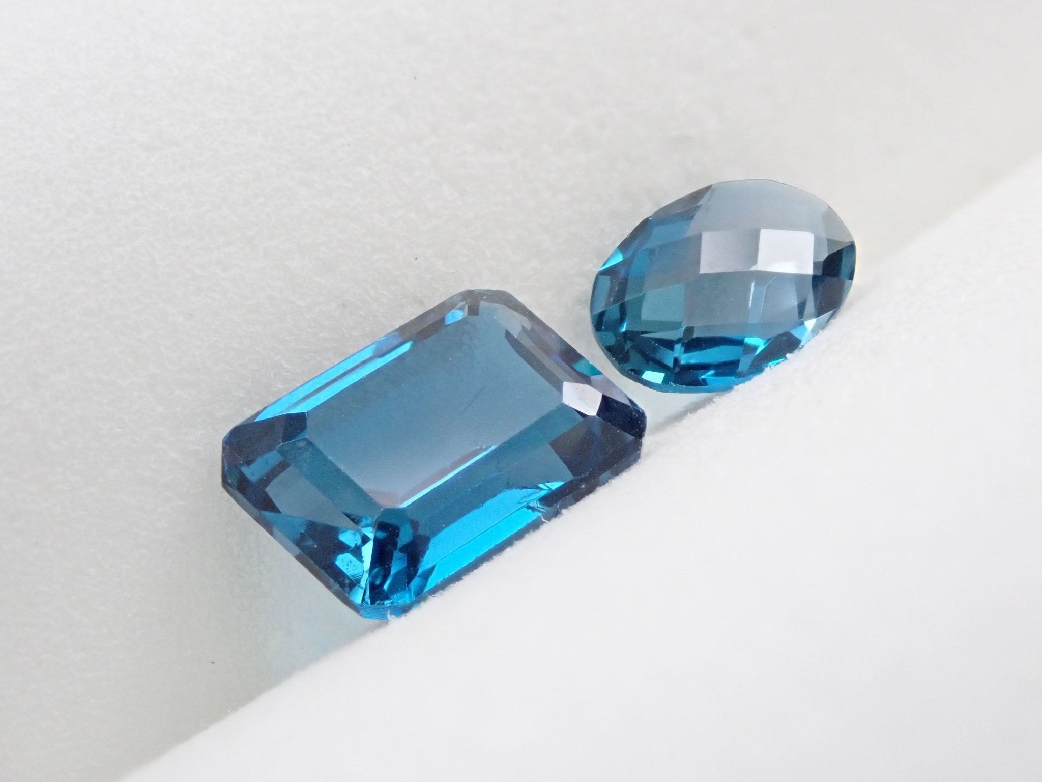 ロンドンブルートパーズ2石セット 2.635ct - KARATZ STORE｜カラッツSTORE