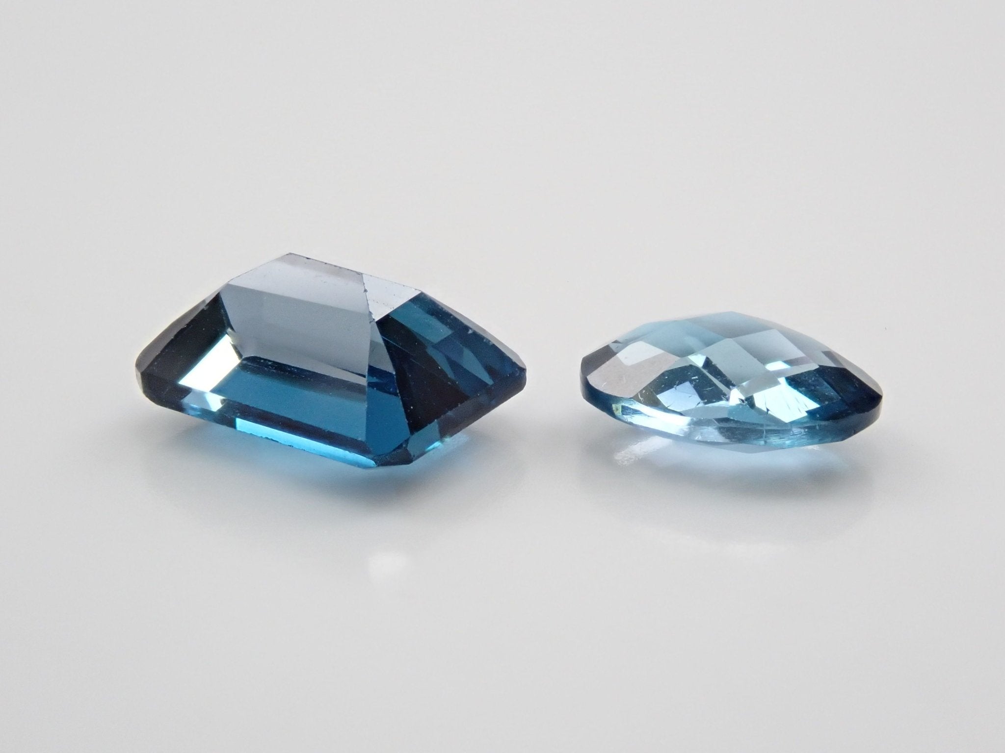 ロンドンブルートパーズ2石セット 2.838ct - KARATZ STORE｜カラッツSTORE