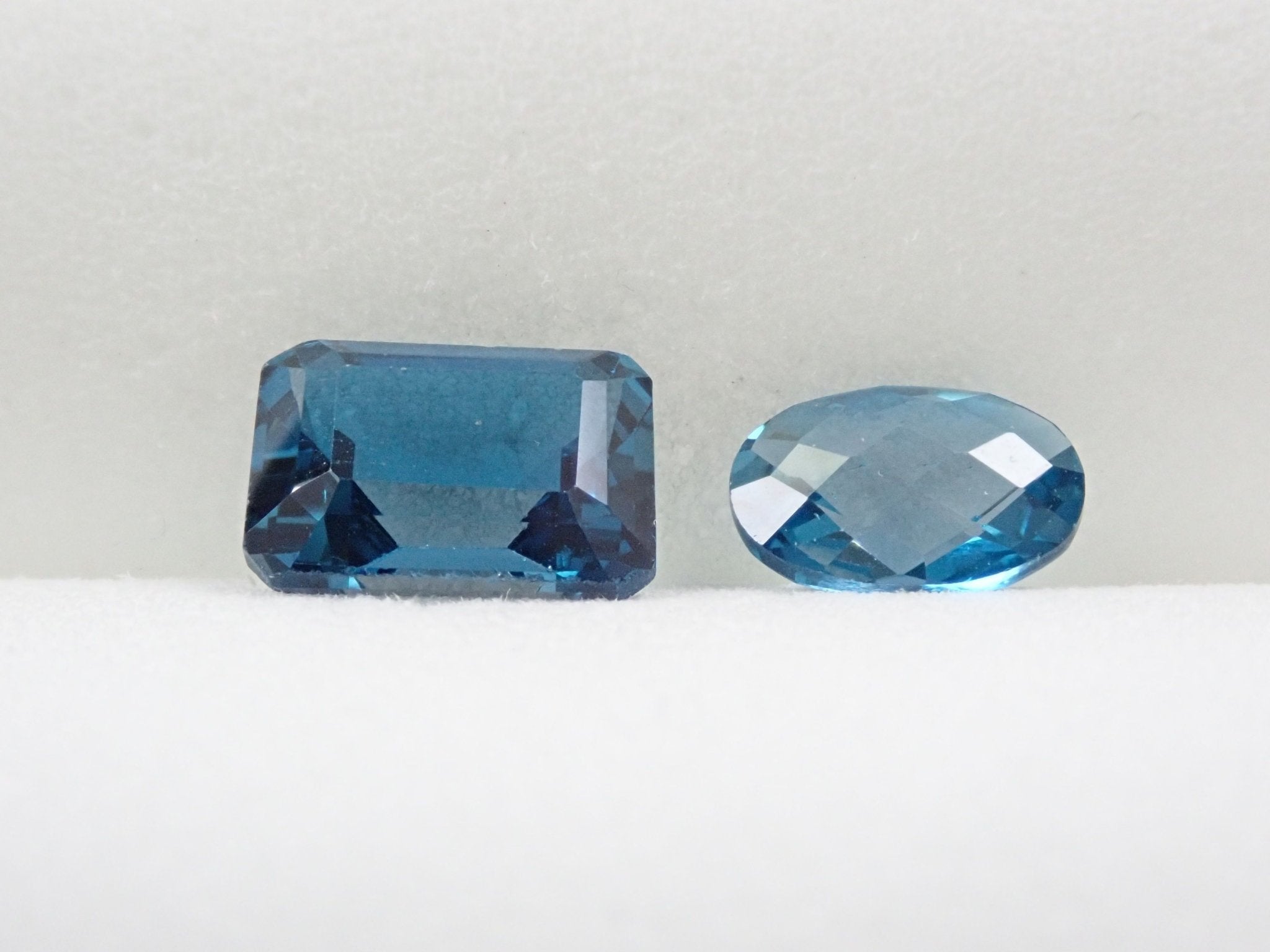 ロンドンブルートパーズ2石セット 2.838ct - KARATZ STORE｜カラッツSTORE