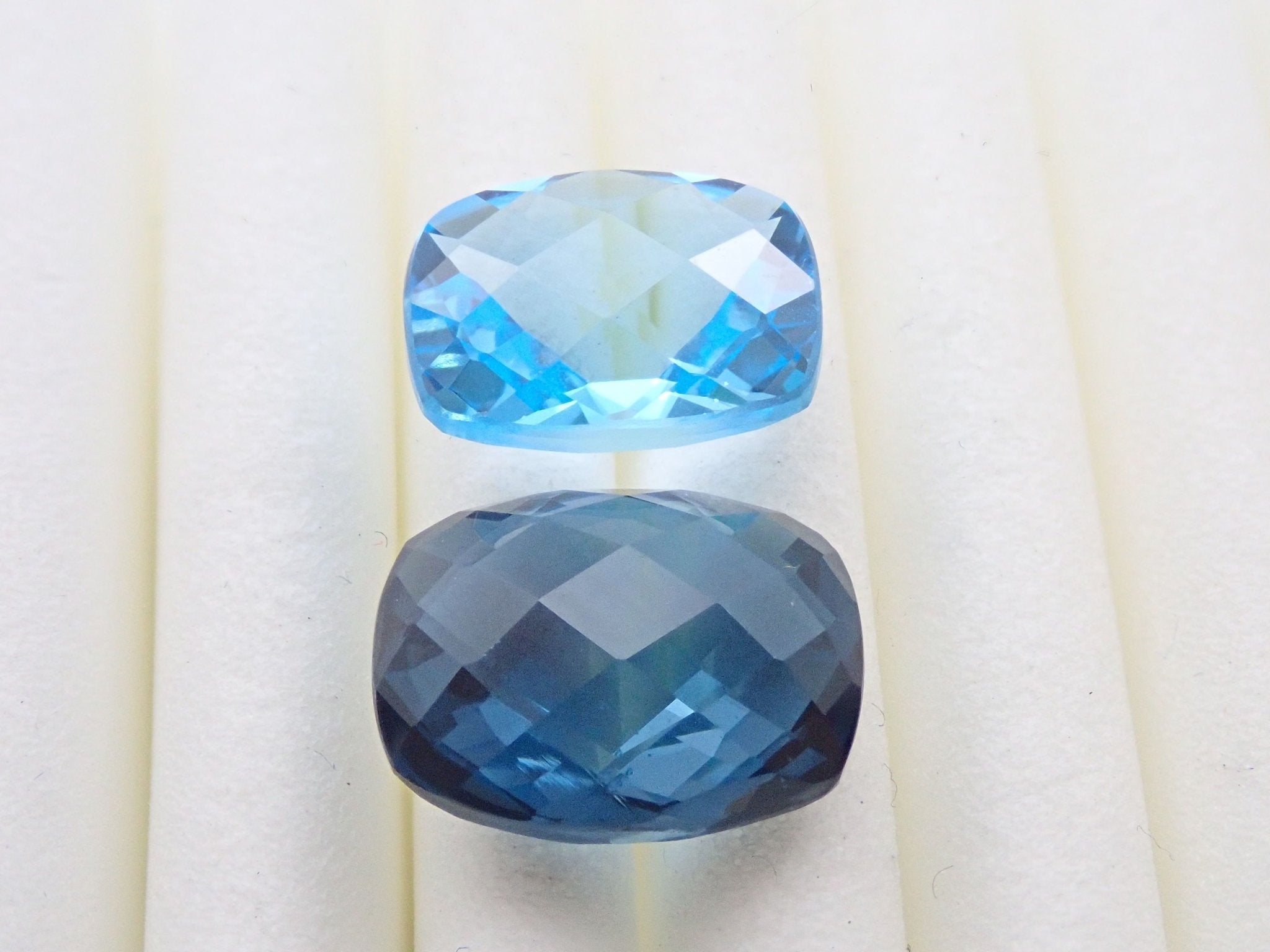 ロンドンブルートパーズ・スカイブルートパーズ2石セット 5.720ct - KARATZ STORE｜カラッツSTORE