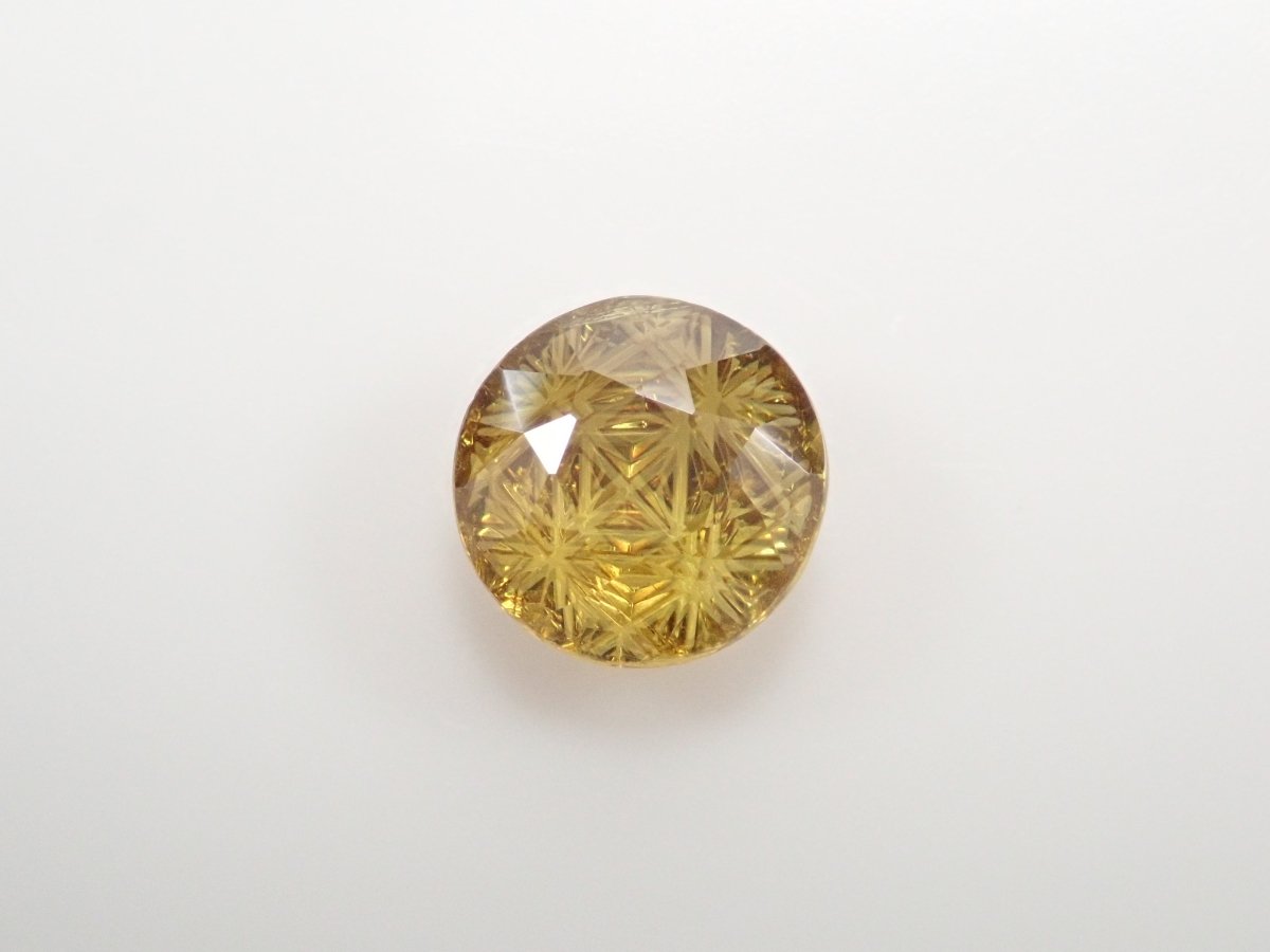 【甲州貴石切子】スフェーン 2.060ct - カラッツSTORE