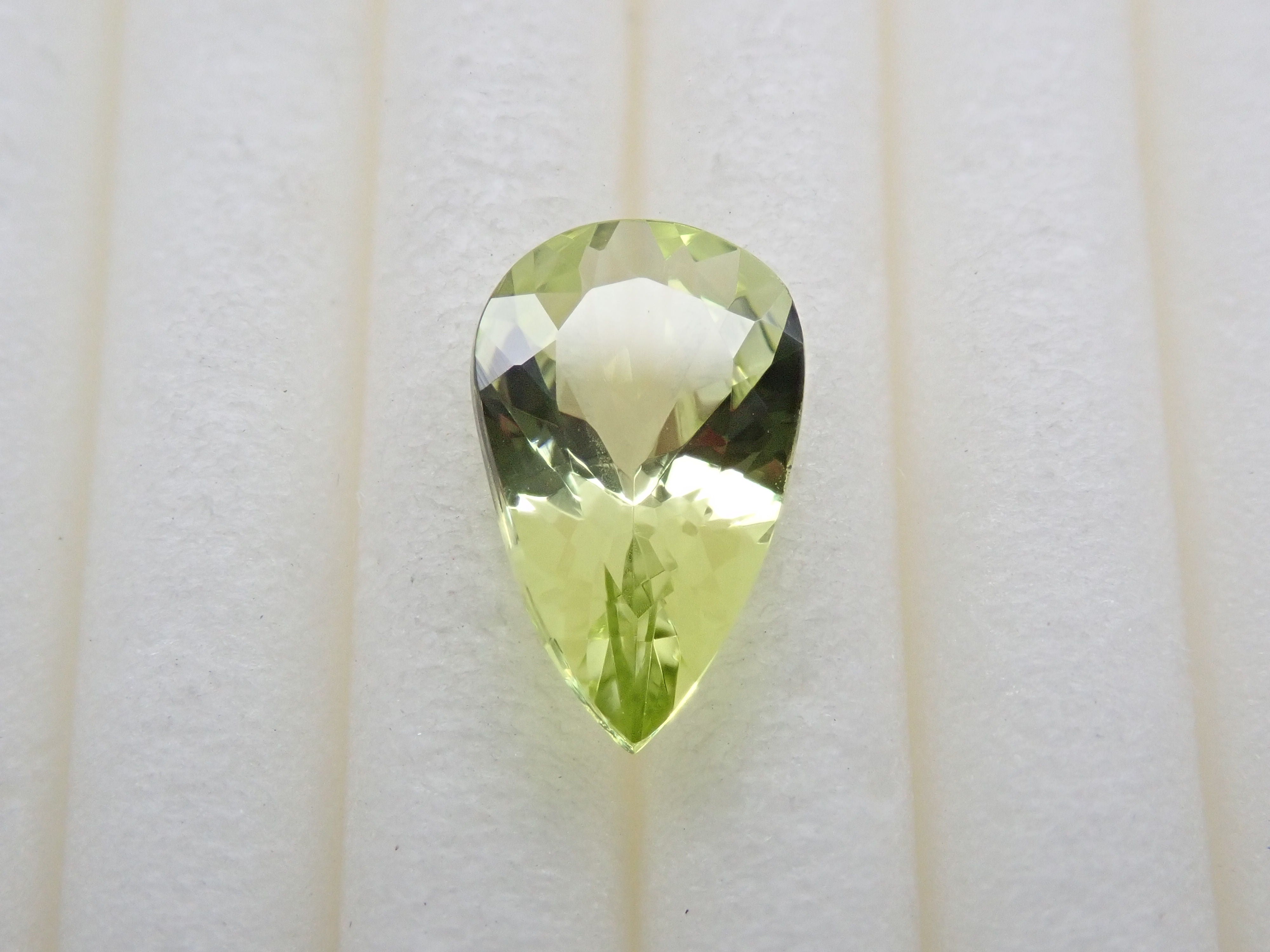 Parrot chrysoberyl 0.802ct loose