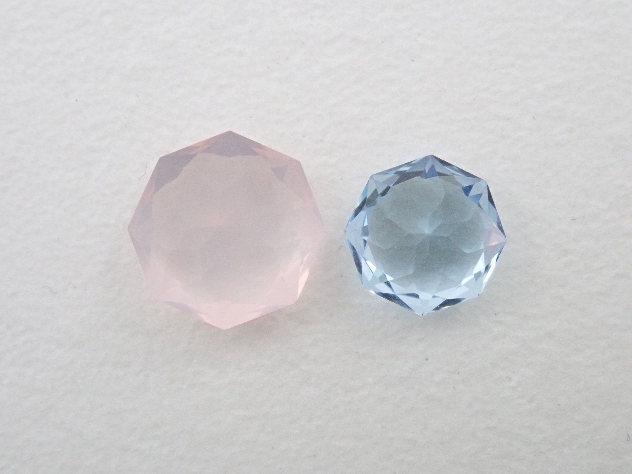 ローズクォーツ 2.558ct・ブルートパーズ 1.826ct 2石セット - KARATZ STORE｜カラッツSTORE