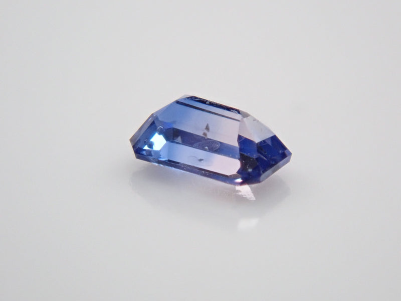 雙色藍寶石 0.064 克拉裸石