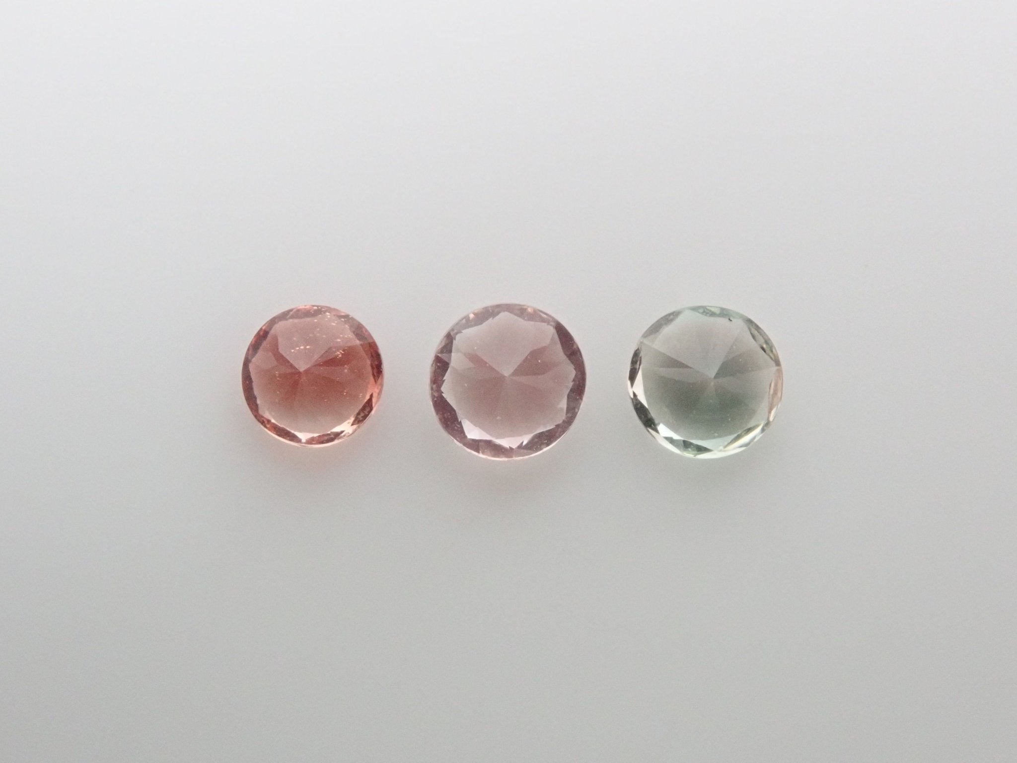 オレゴンサンストーン3石セット 0.377ct - KARATZ STORE｜カラッツSTORE