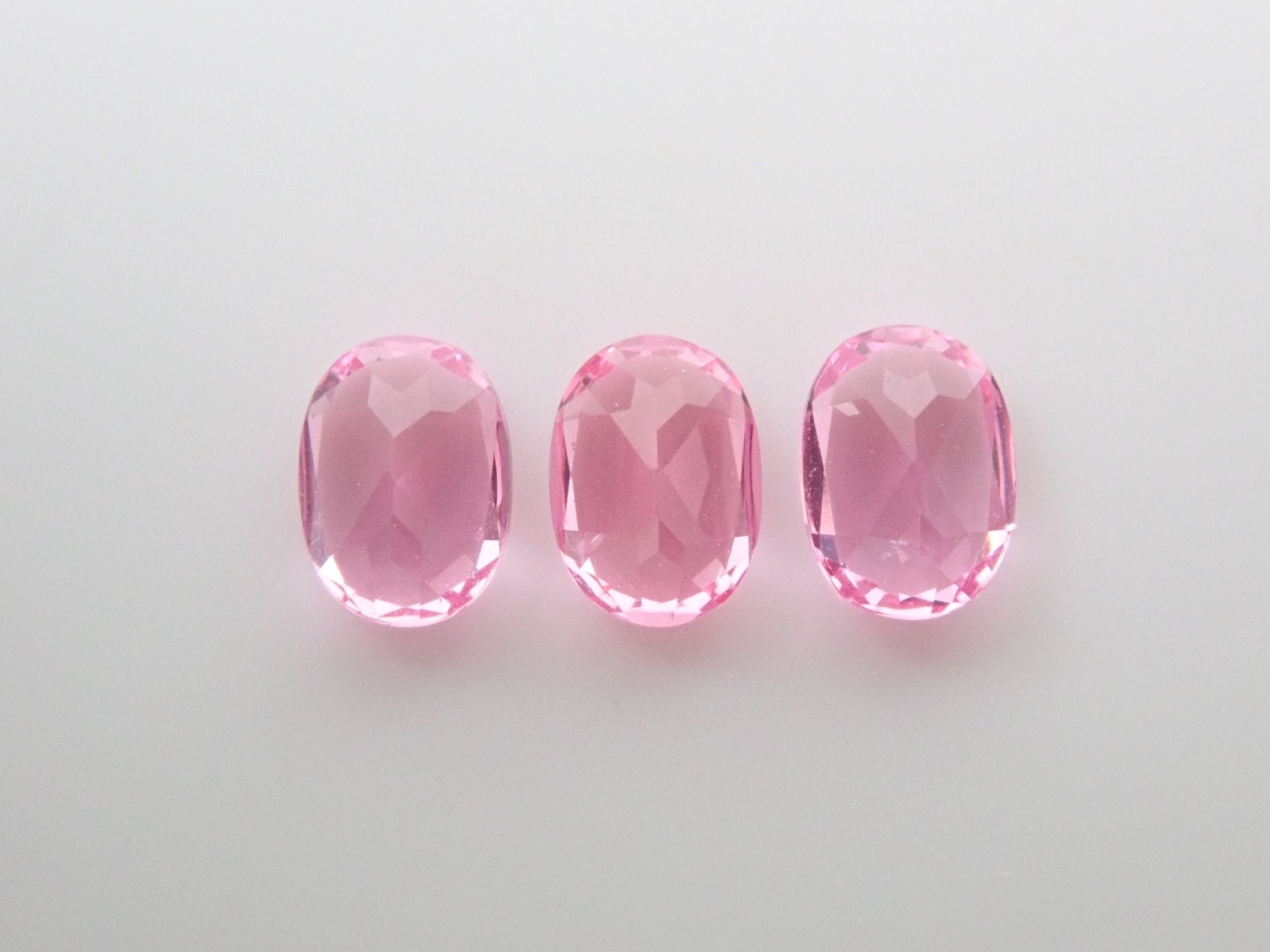 ピンクスピネル3石セット 0.388ct - KARATZ STORE｜カラッツSTORE