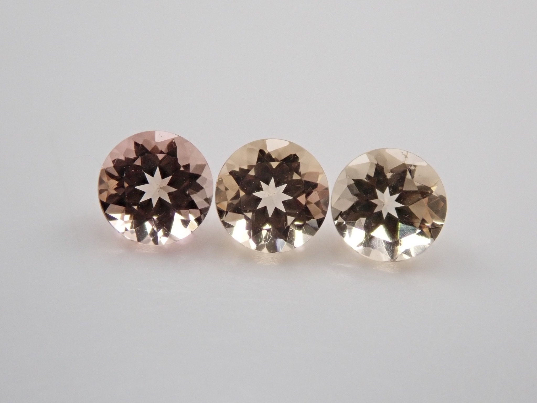 インペリアルトパーズ3石セット 0.605ct - KARATZ STORE｜カラッツSTORE