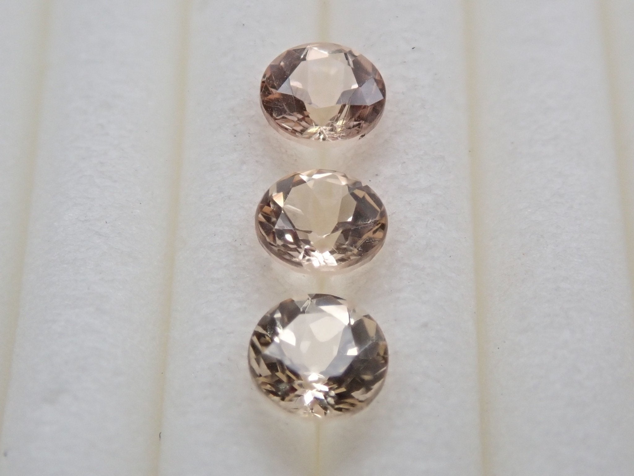 インペリアルトパーズ3石セット 0.613ct - KARATZ STORE｜カラッツSTORE