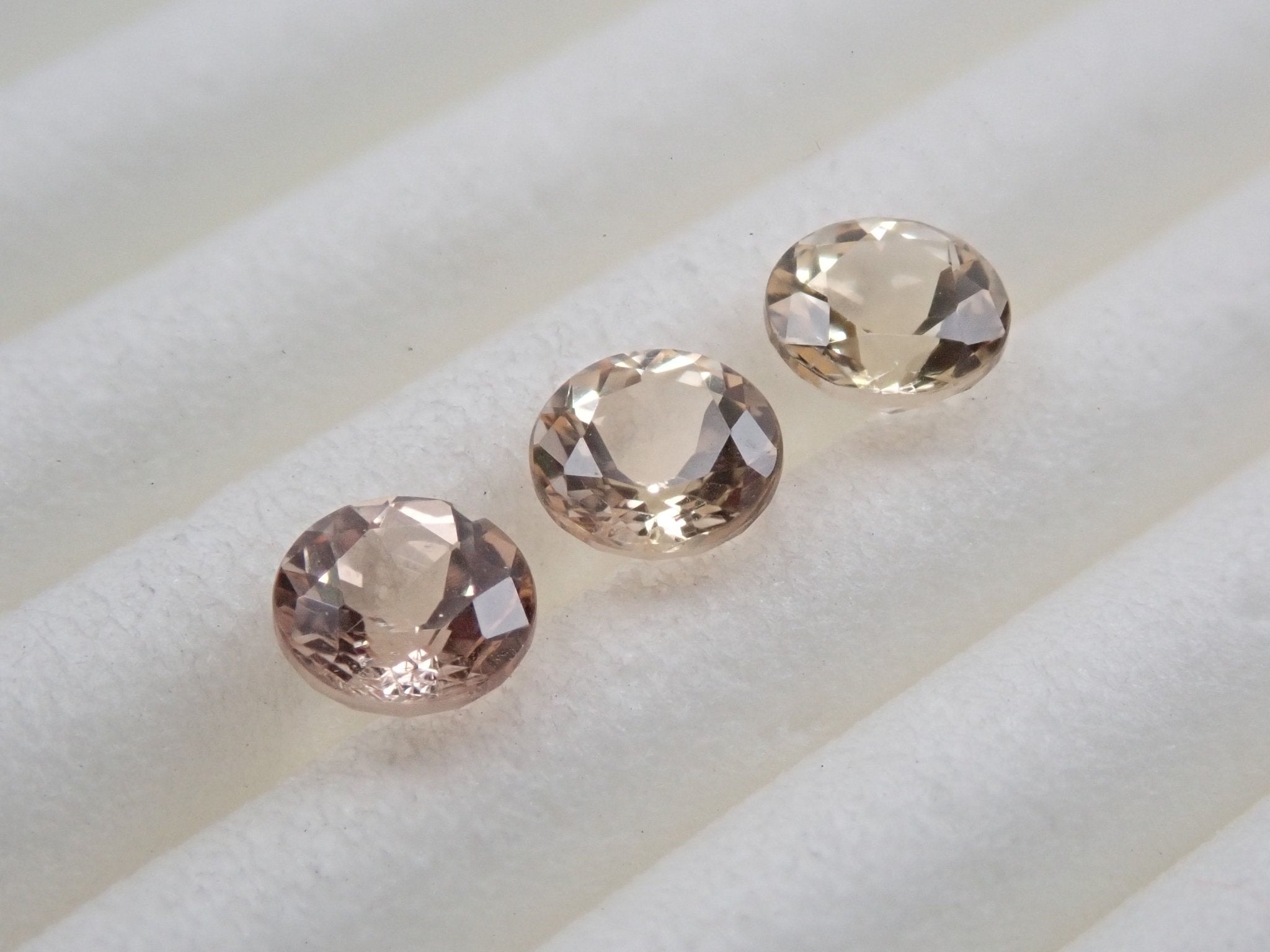 インペリアルトパーズ3石セット 0.613ct - KARATZ STORE｜カラッツSTORE