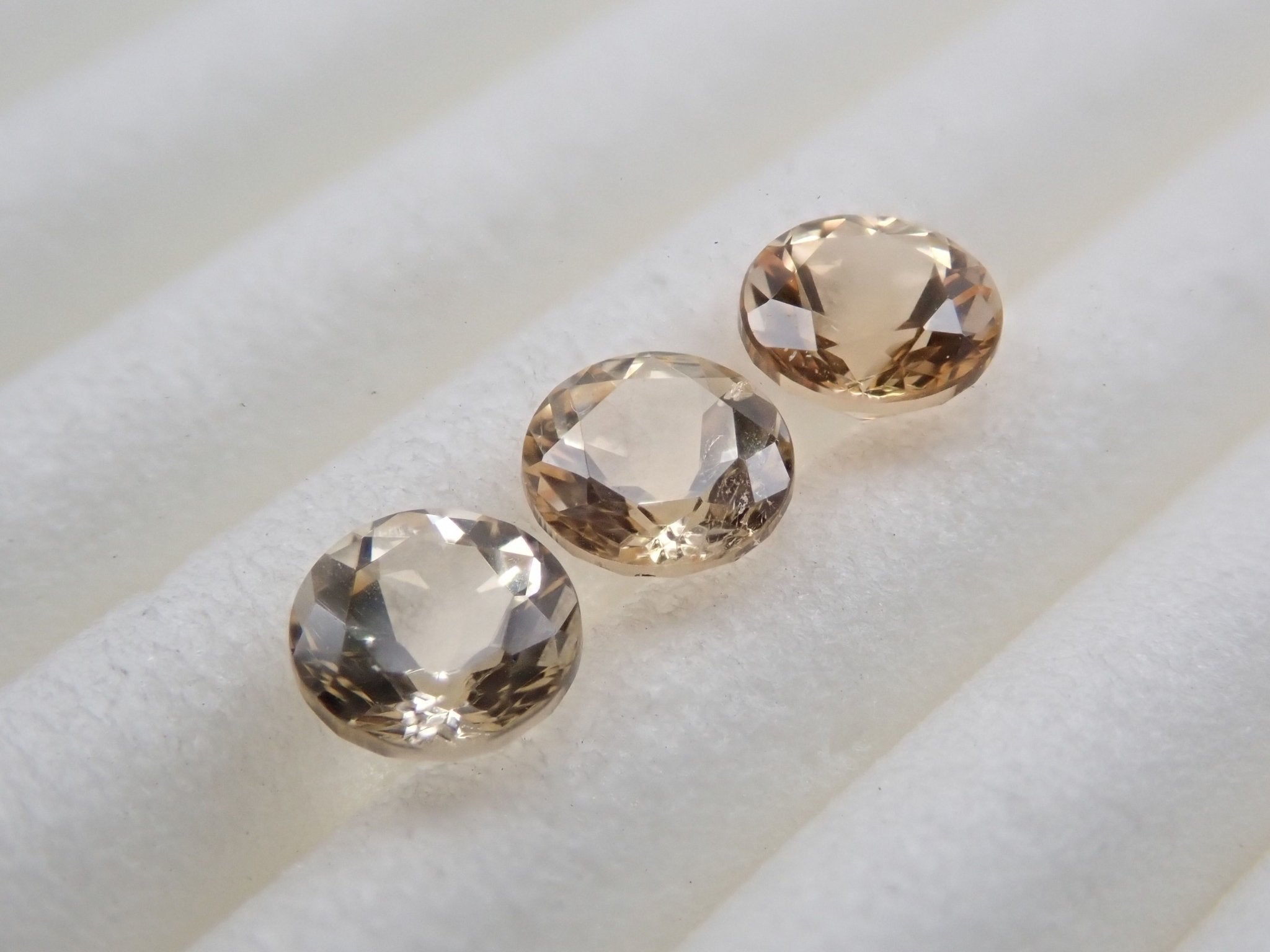 インペリアルトパーズ 3石セット 0.625ct - KARATZ STORE｜カラッツSTORE