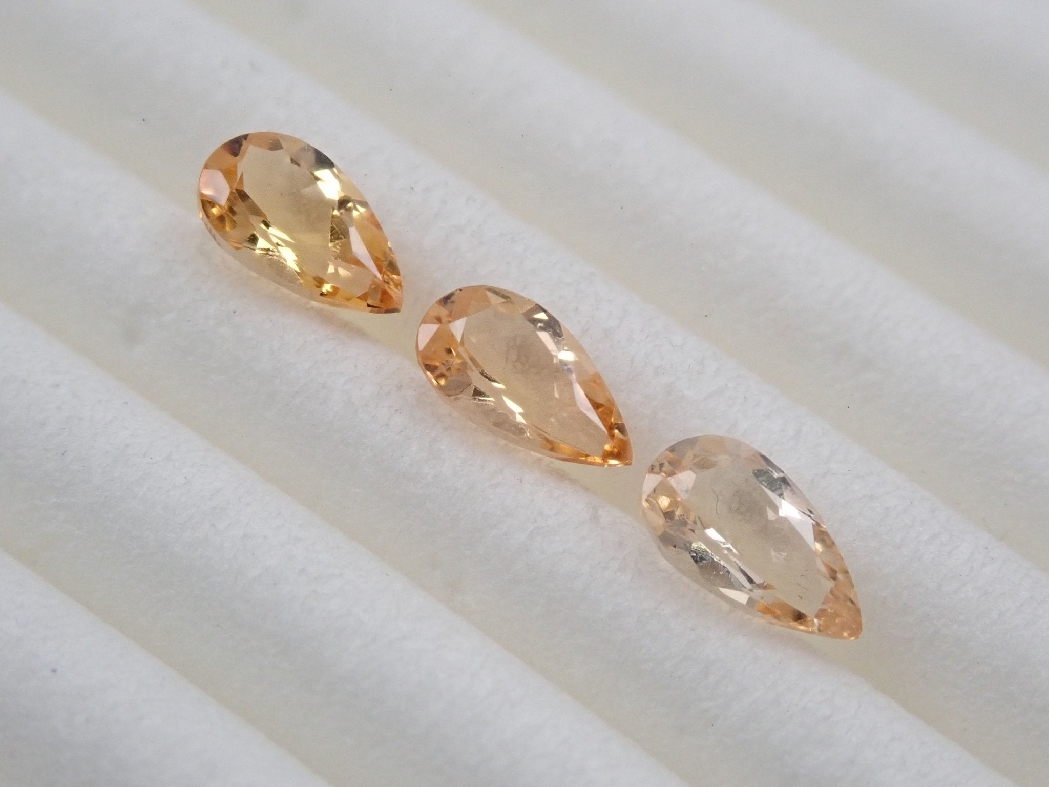 インペリアルトパーズ3石セット 0.632ct - KARATZ STORE｜カラッツSTORE