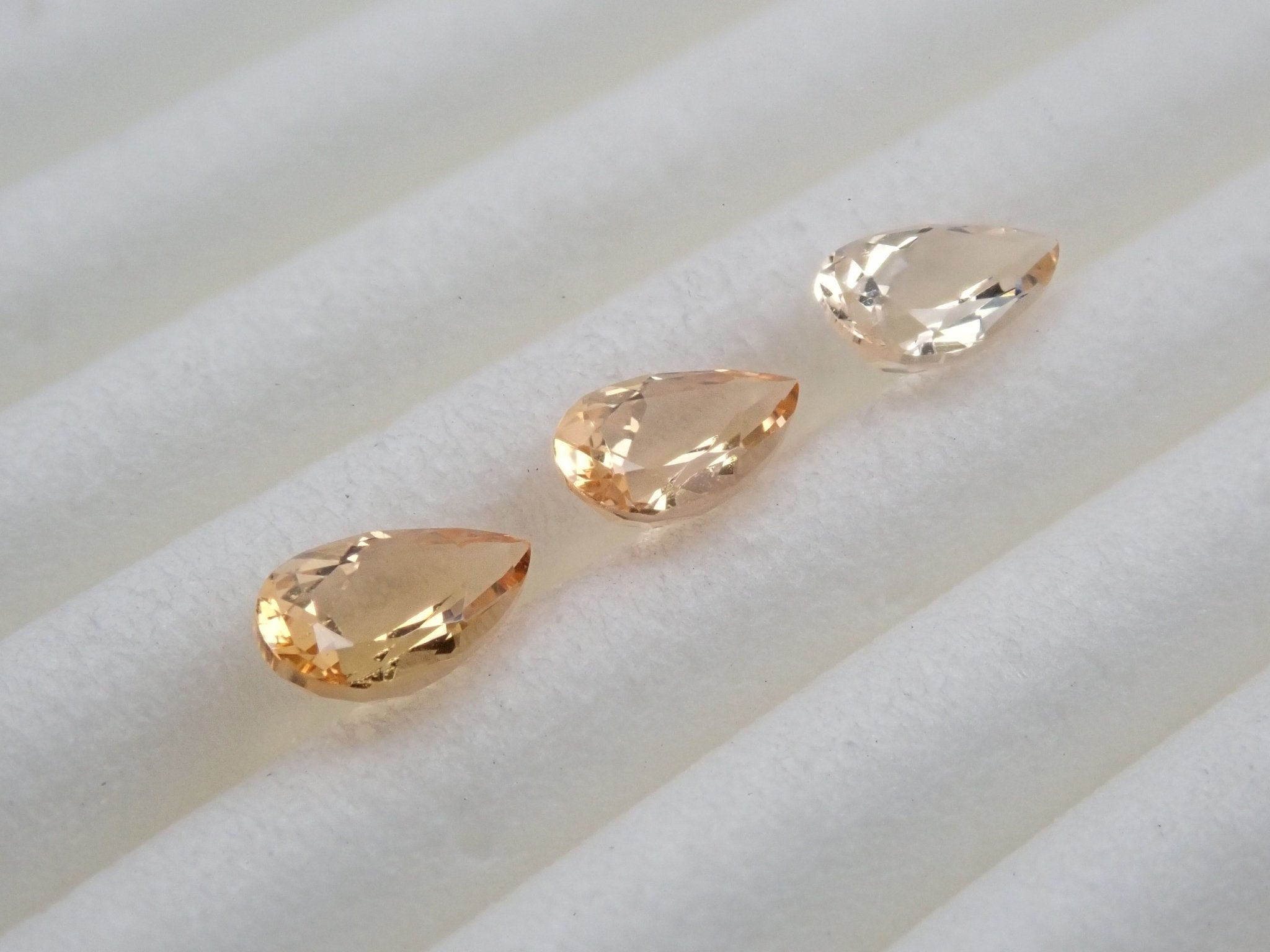 インペリアルトパーズ3石セット 0.632ct - KARATZ STORE｜カラッツSTORE