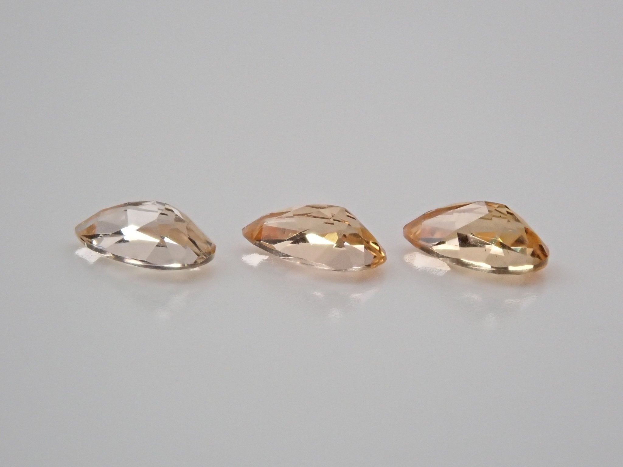 インペリアルトパーズ3石セット 0.632ct - KARATZ STORE｜カラッツSTORE