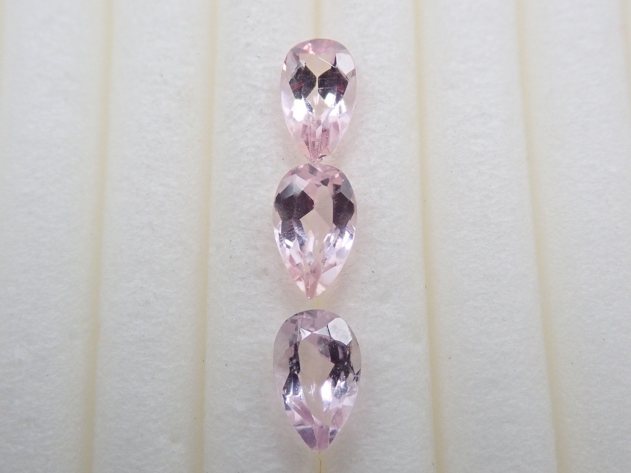 ピンクトパーズ 3石セット 0.74ct - KARATZ STORE｜カラッツSTORE