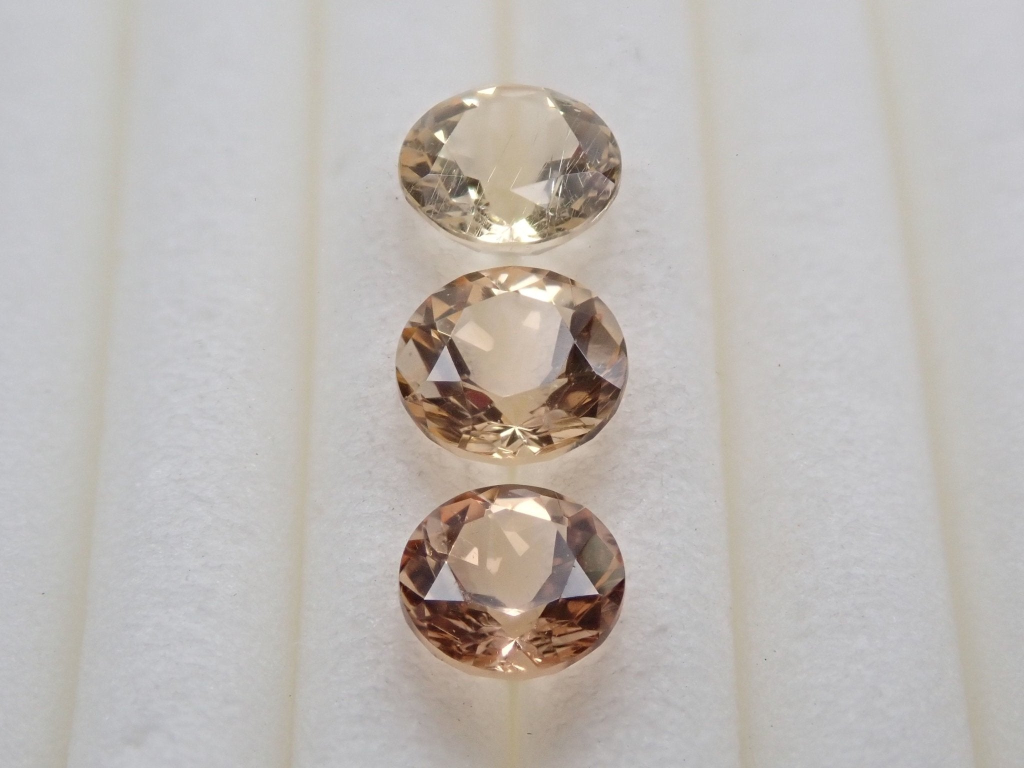 インペリアルトパーズ3石セット 1.122ct - KARATZ STORE｜カラッツSTORE