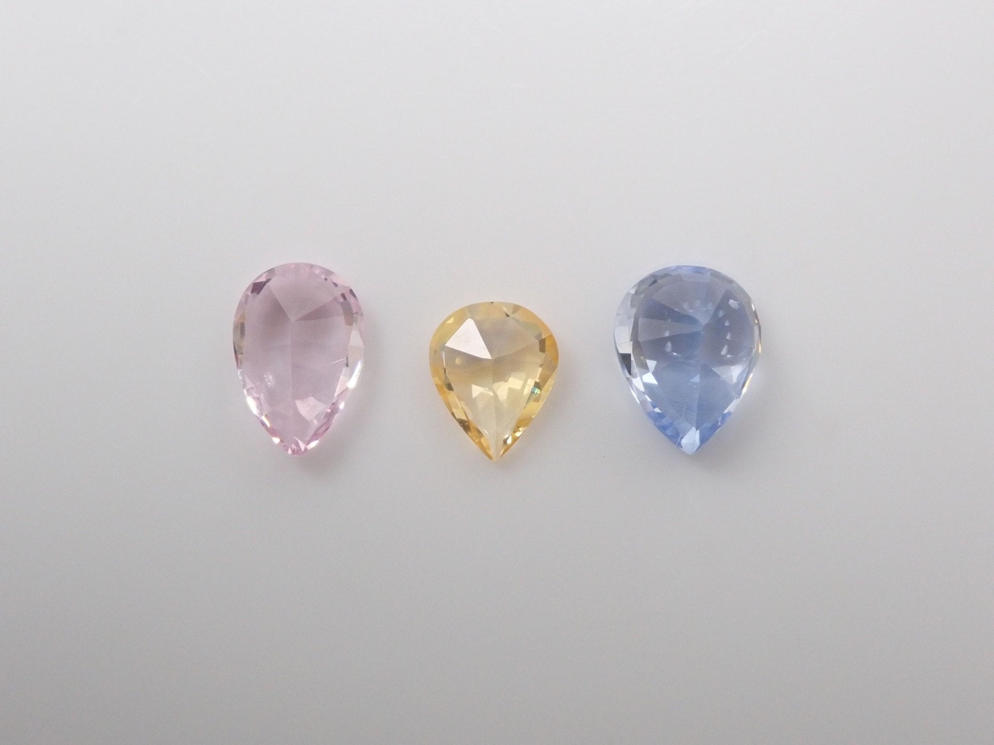 シグナルカラーサファイア3石セット 1.435ct - KARATZ STORE｜カラッツSTORE