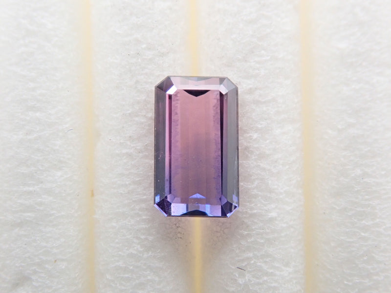 Bicolor sapphire 0.396ct loose