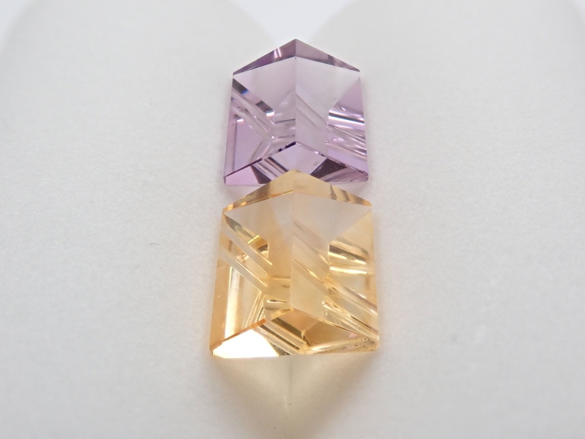 アメジスト 3.98ct・シトリン 4.08ctルース - KARATZ STORE｜カラッツSTORE