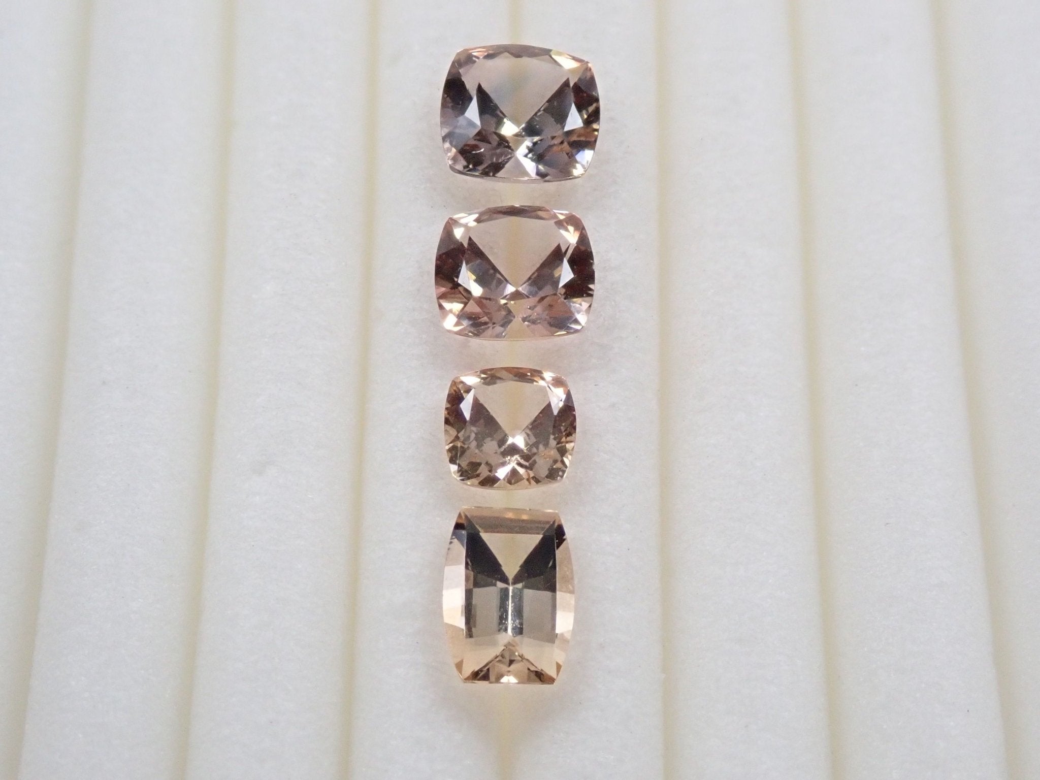 アキシナイト4石セット 1.234ct - KARATZ STORE｜カラッツSTORE