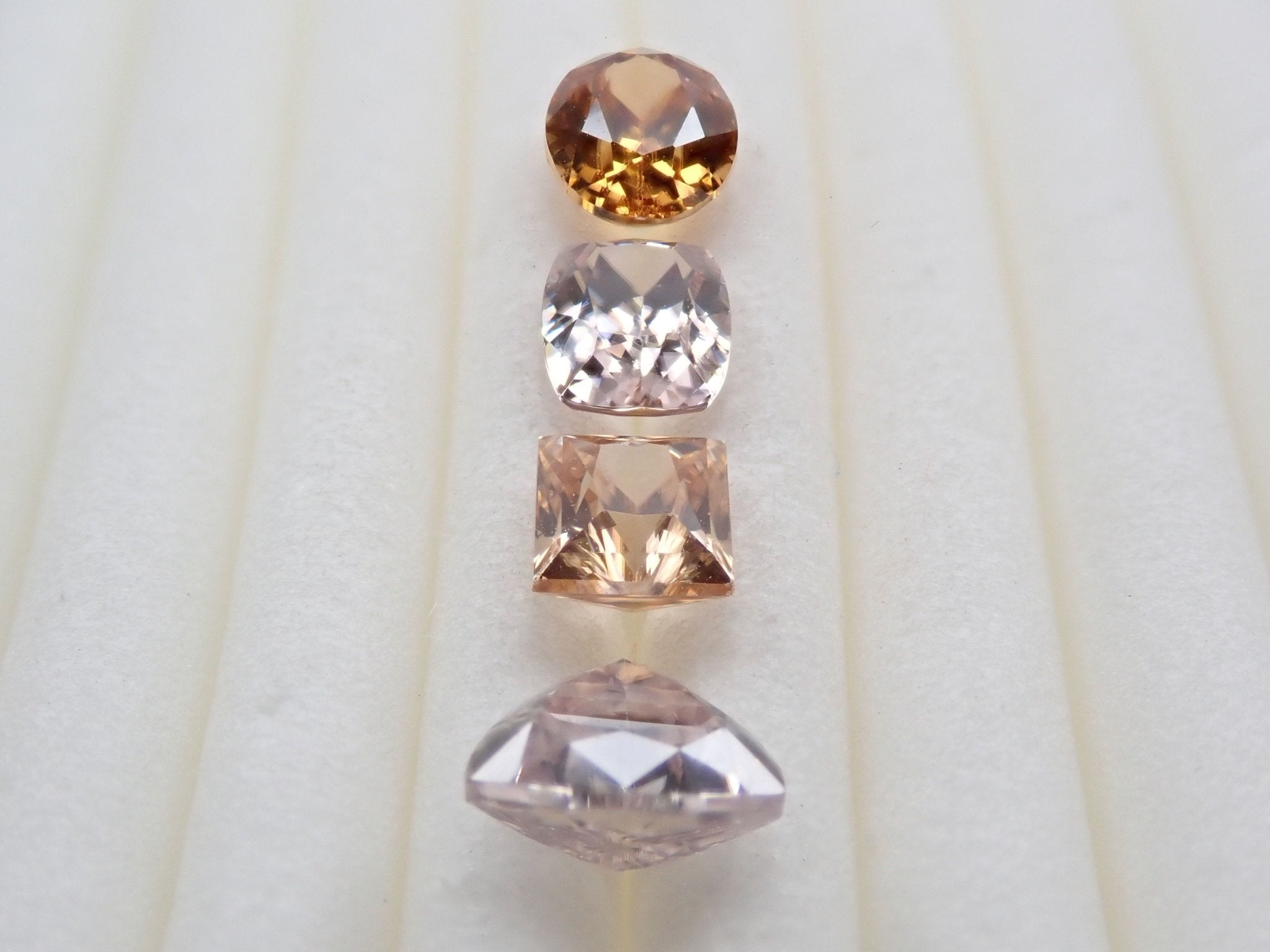 ジルコン4石セット 2.884ct - KARATZ STORE｜カラッツSTORE