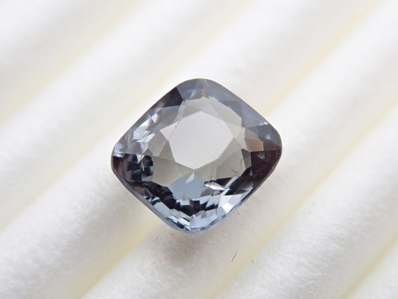 尖晶石 1.079 克拉裸石（灰色）