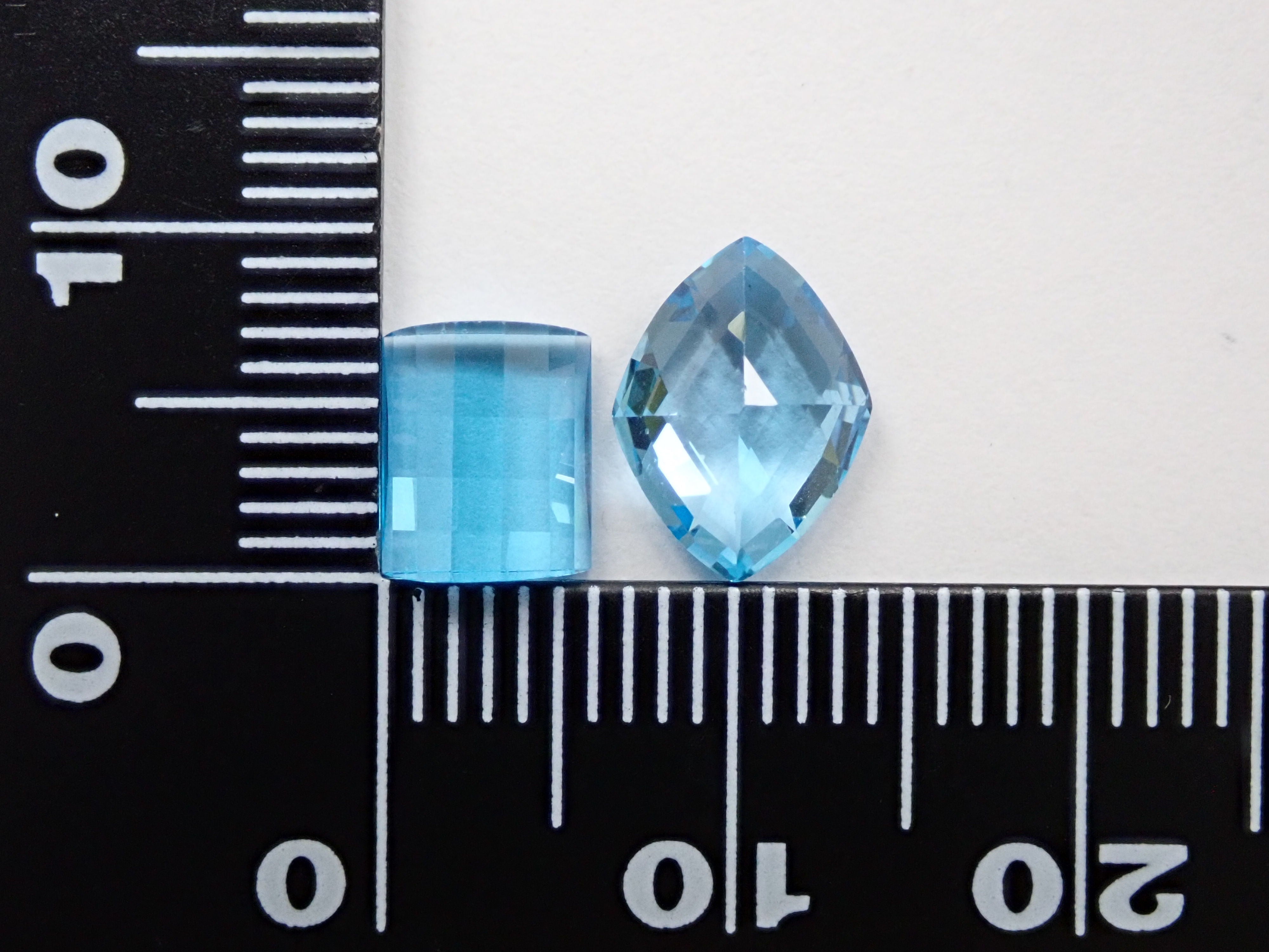 Swiss blue topaz 4.057ct loose