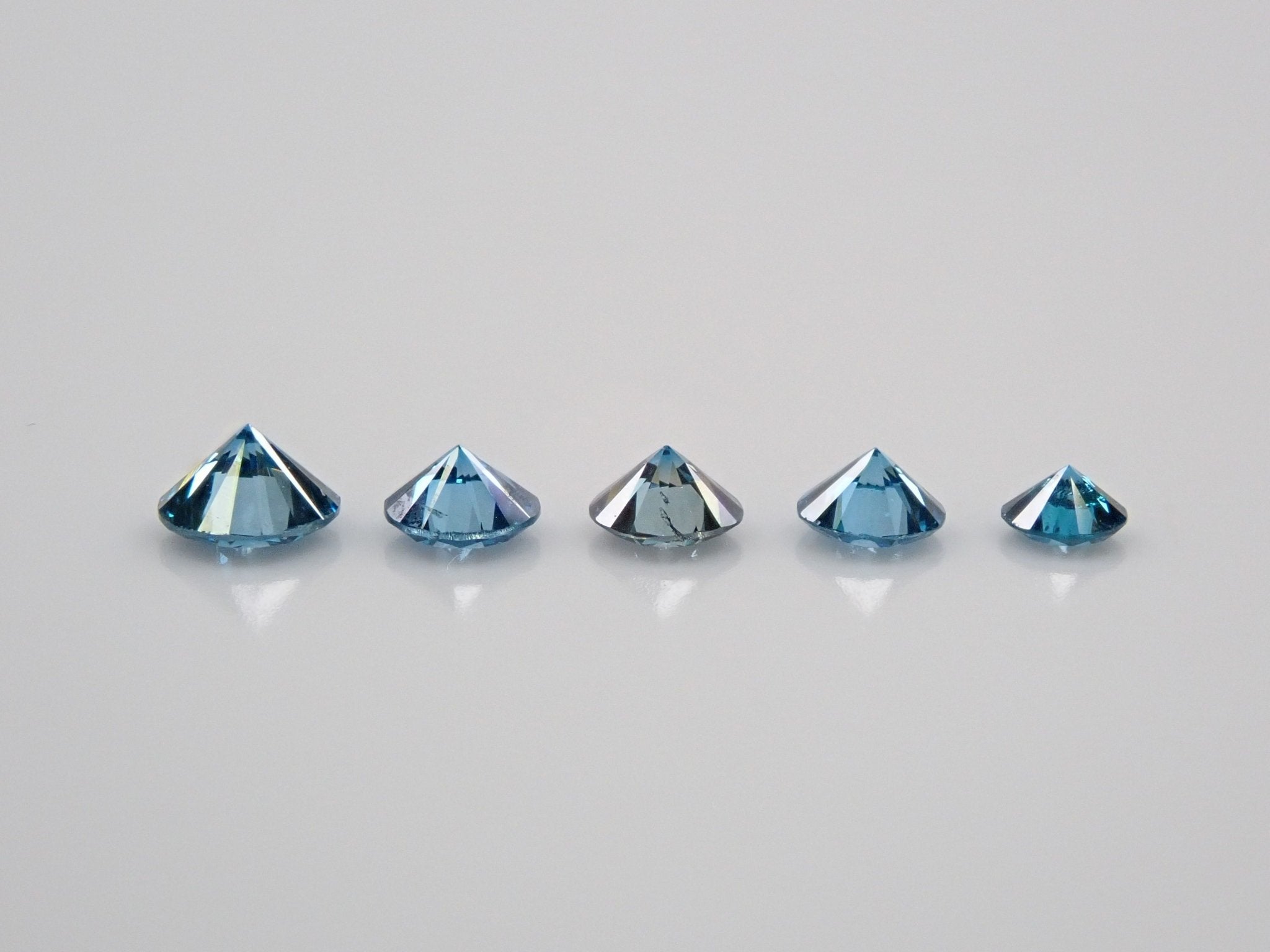 ブルーダイヤモンド5石セット 0.446ct（トリートメント） - KARATZ STORE｜カラッツSTORE