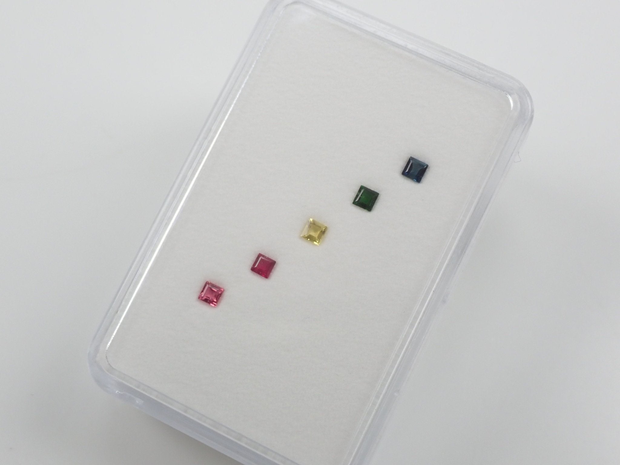 トルマリン5石セット 0.490ct - KARATZ STORE｜カラッツSTORE