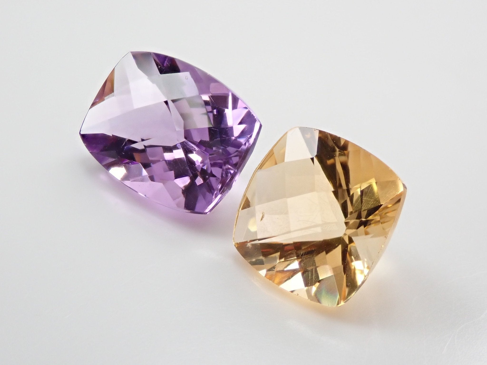 アメジスト 5.643ct・シトリン 4.008ct 2石セット - KARATZ STORE｜カラッツSTORE